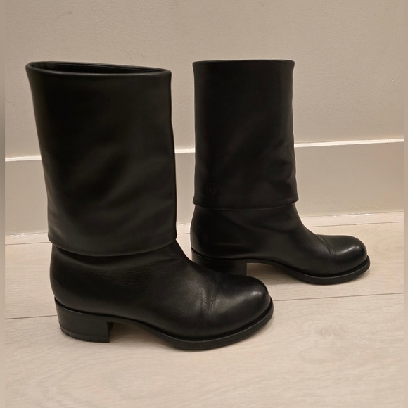 Black Leather Women's Boots - Picture 3 of 9